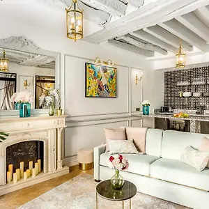 Merveil - Luxury - Louvre - Rambuteau Apartment